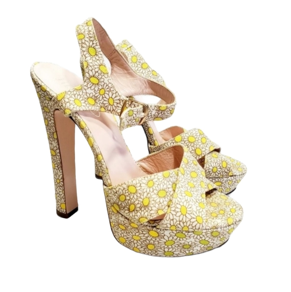 ⚡SALE! RED Valentino Daisy Platform Sandals